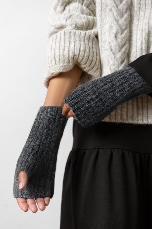 Tir Knitted Gloves - Dark Grey Melange