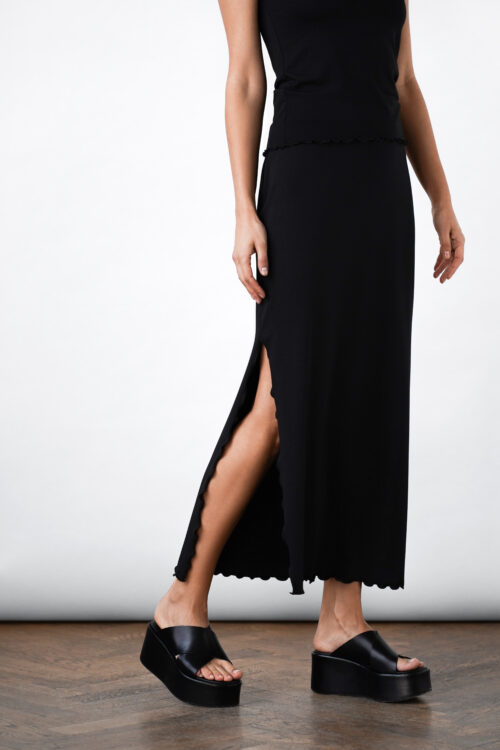 Balza-Skirt black tencel sustainable