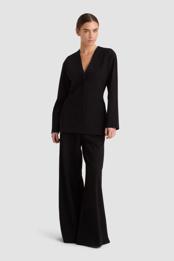 Ama Blazer - Black ecovero sustainable