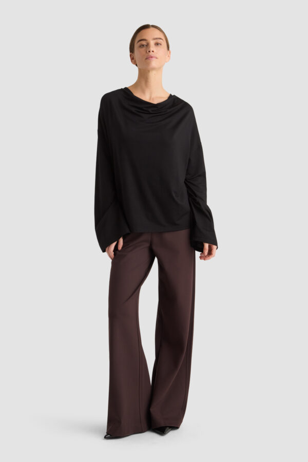 Genna Top - Black tencel sustainable