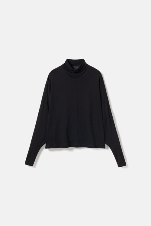 2610-5101_5000_Black_Griet_Turtleneck-10