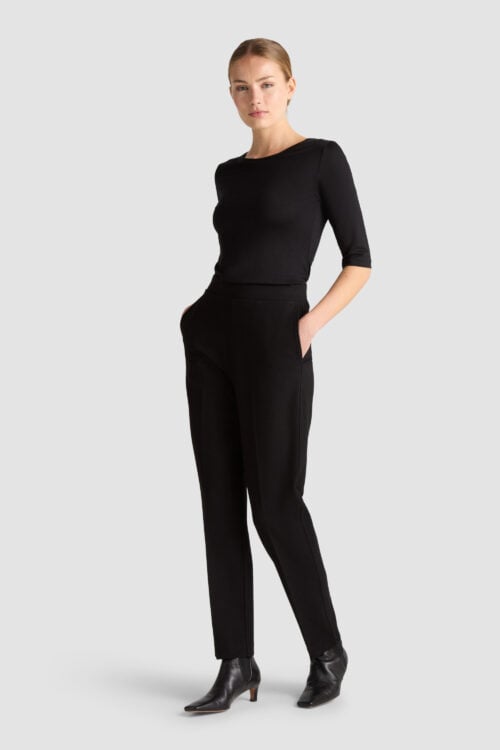 Caline Top - Black tencel sustainable